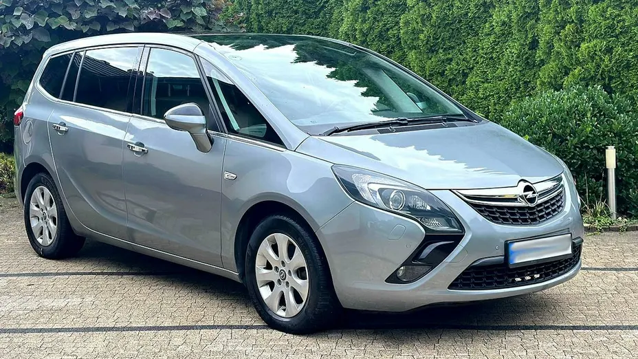 OPEL Zafira -