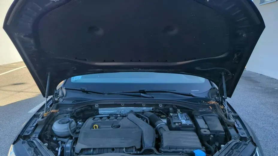 SKODA Superb -