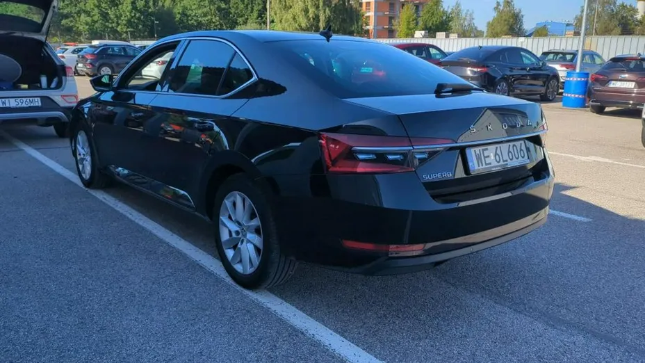 SKODA Superb -