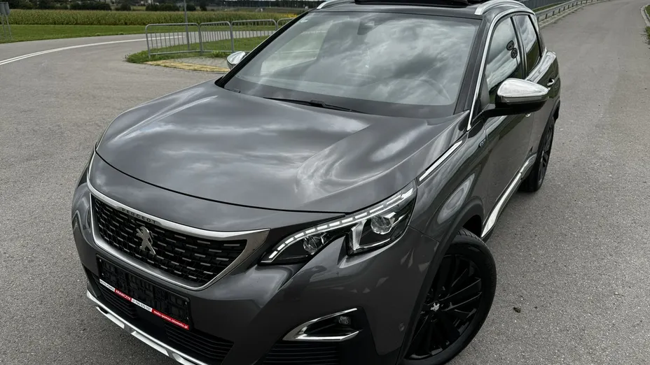 PEUGEOT 3008 -