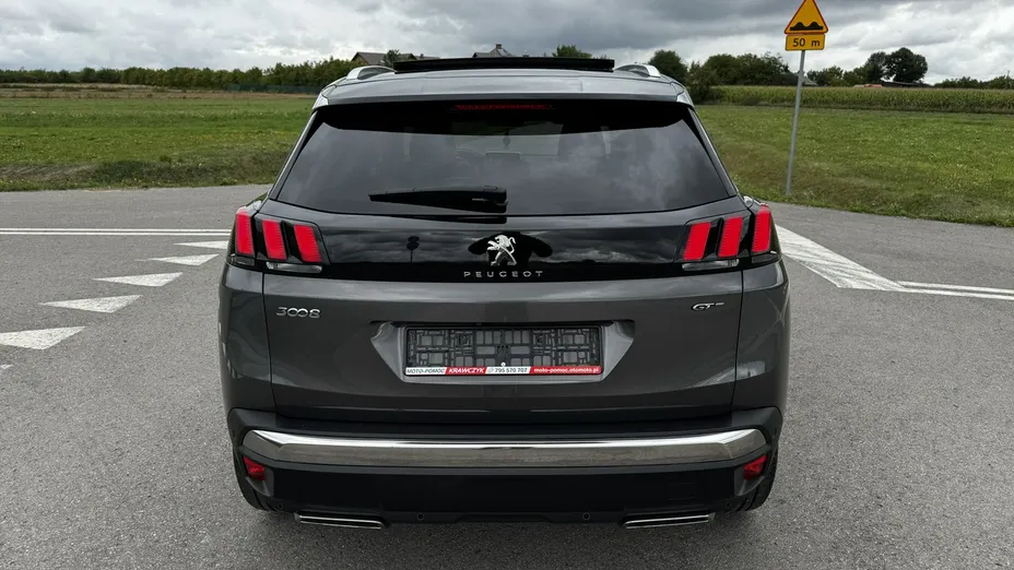 PEUGEOT 3008 -