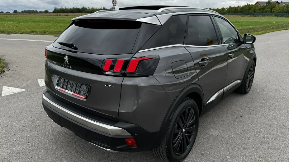 PEUGEOT 3008 -