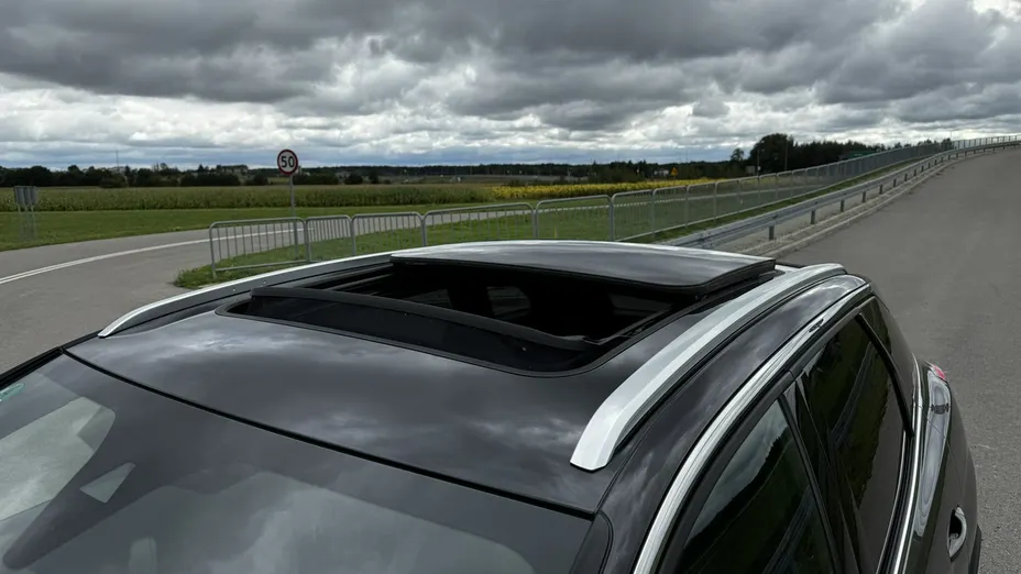 PEUGEOT 3008 -
