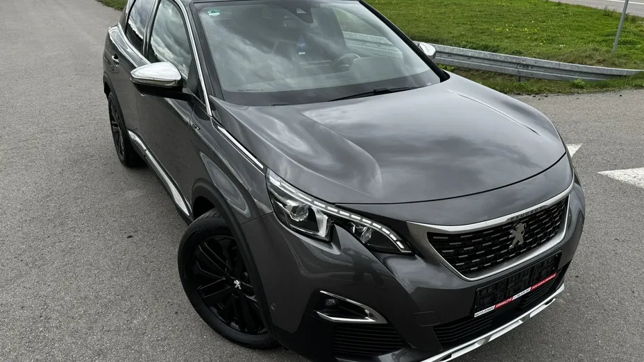 PEUGEOT 3008 -