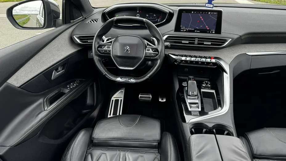 PEUGEOT 3008 -