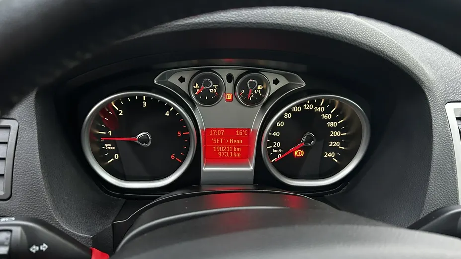 FORD Kuga -