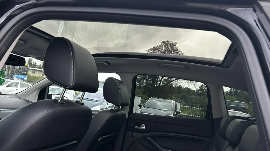 FORD Kuga -
