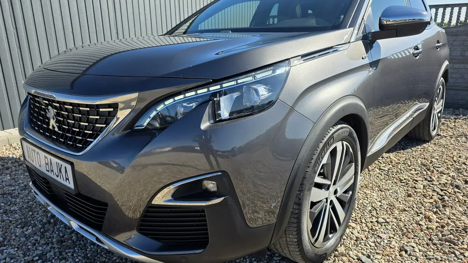 PEUGEOT 3008 -