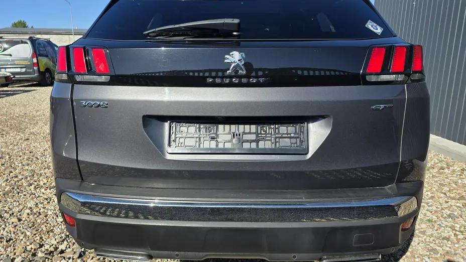 PEUGEOT 3008 -