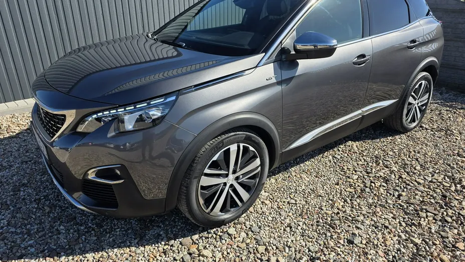 PEUGEOT 3008 -