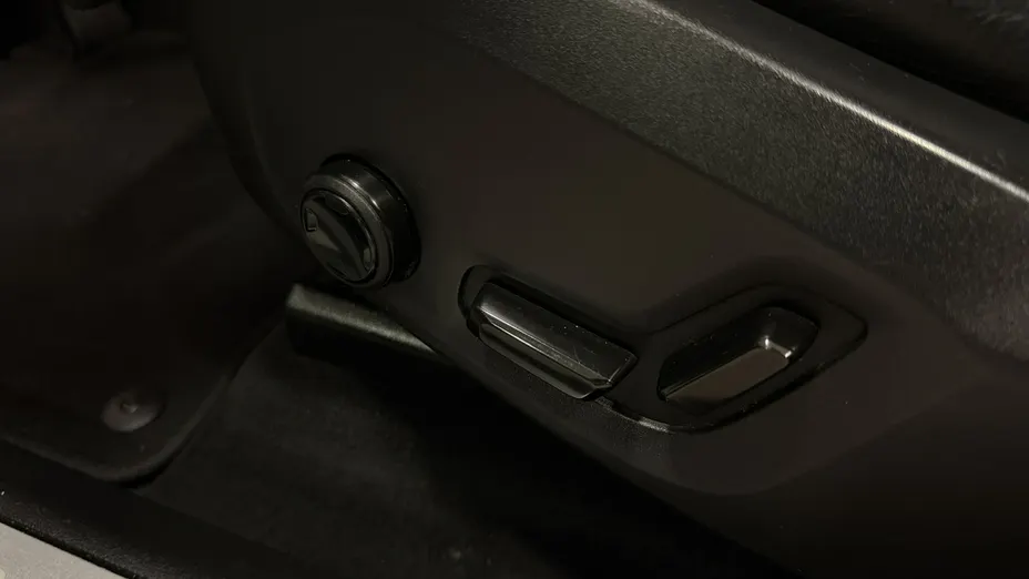 VOLVO XC60 -