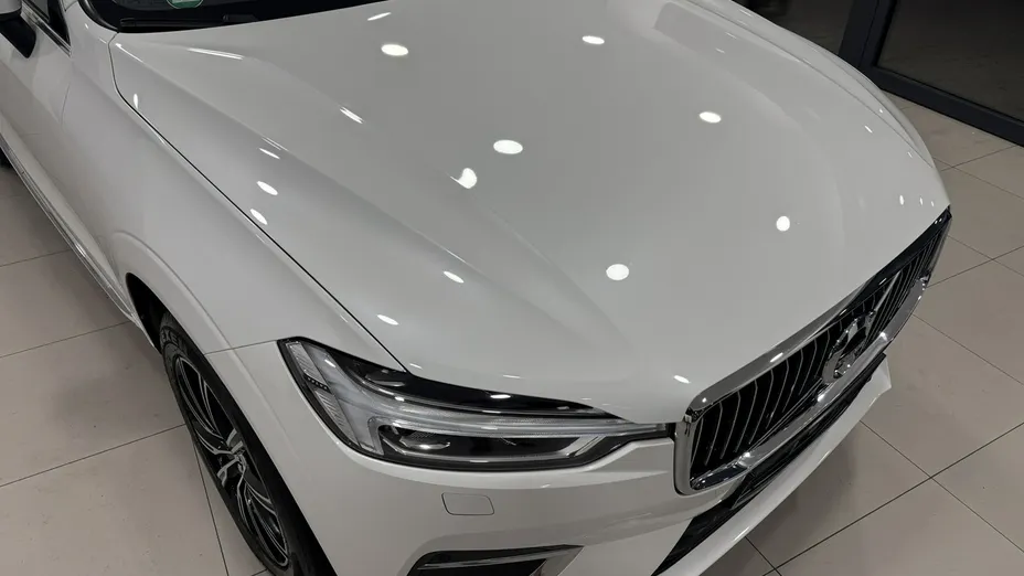 VOLVO XC60 -