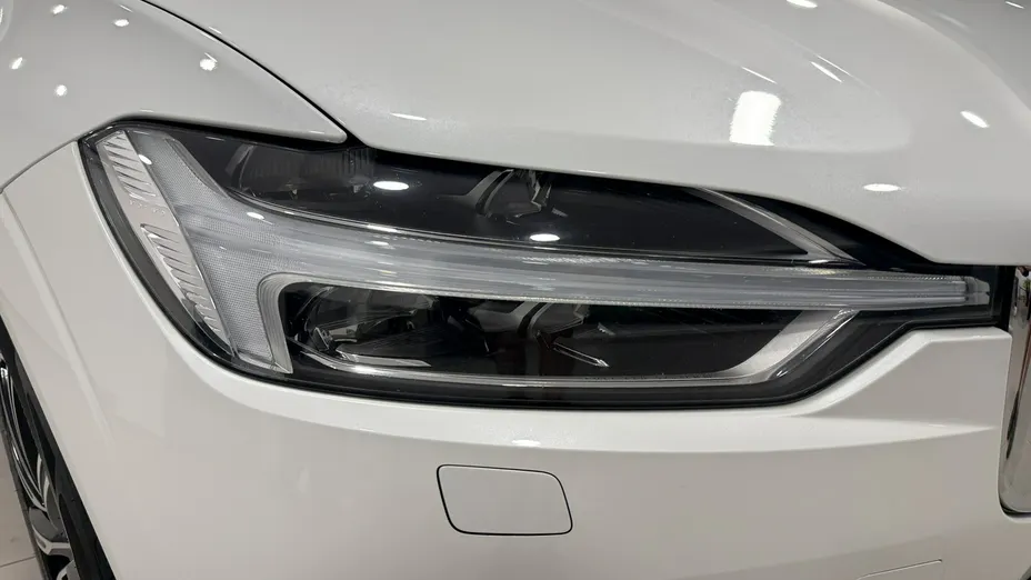 VOLVO XC60 -