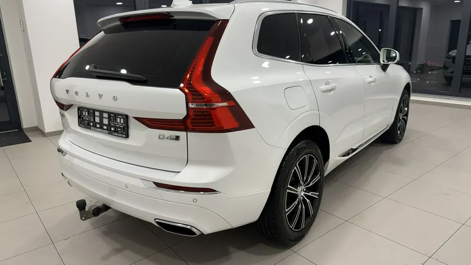 VOLVO XC60 -