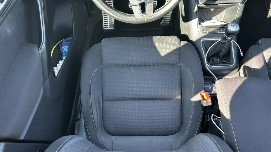 VOLKSWAGEN Tiguan -