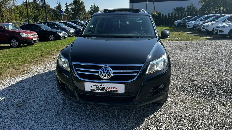 VOLKSWAGEN Tiguan -