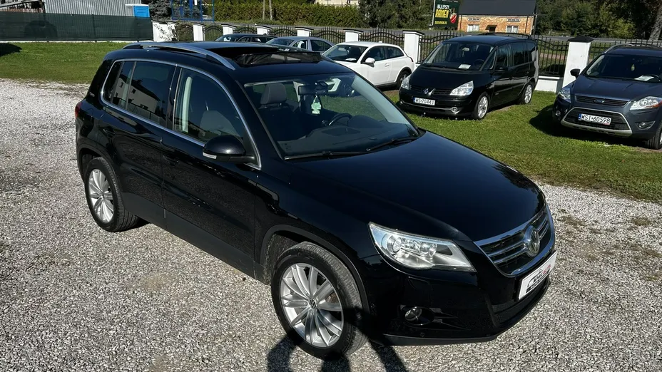 VOLKSWAGEN Tiguan -