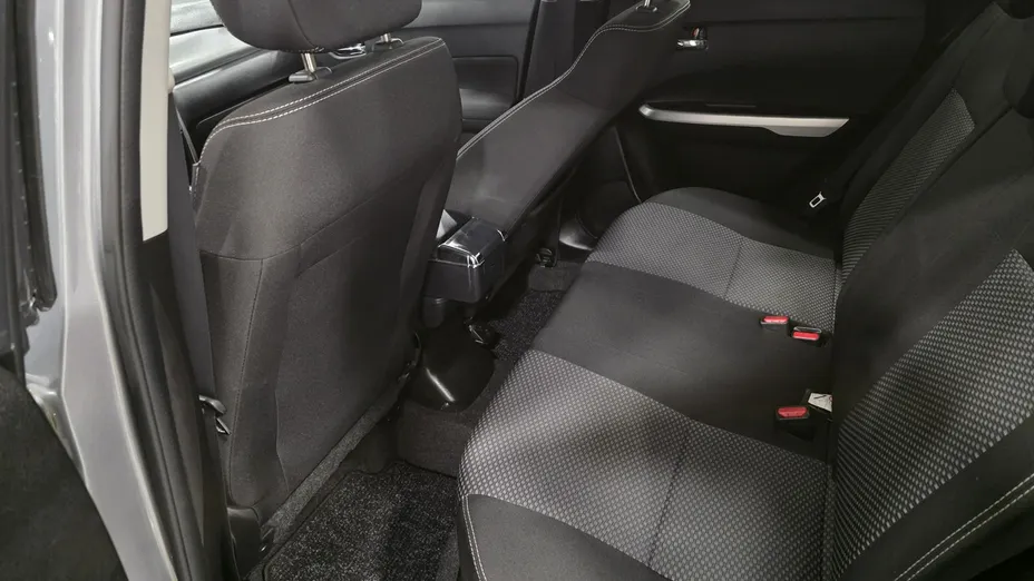 SUZUKI Vitara -