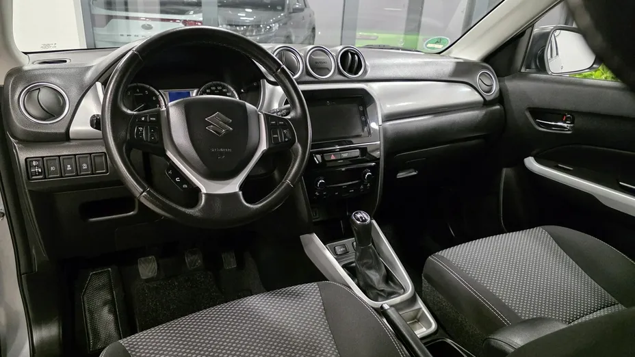 SUZUKI Vitara -