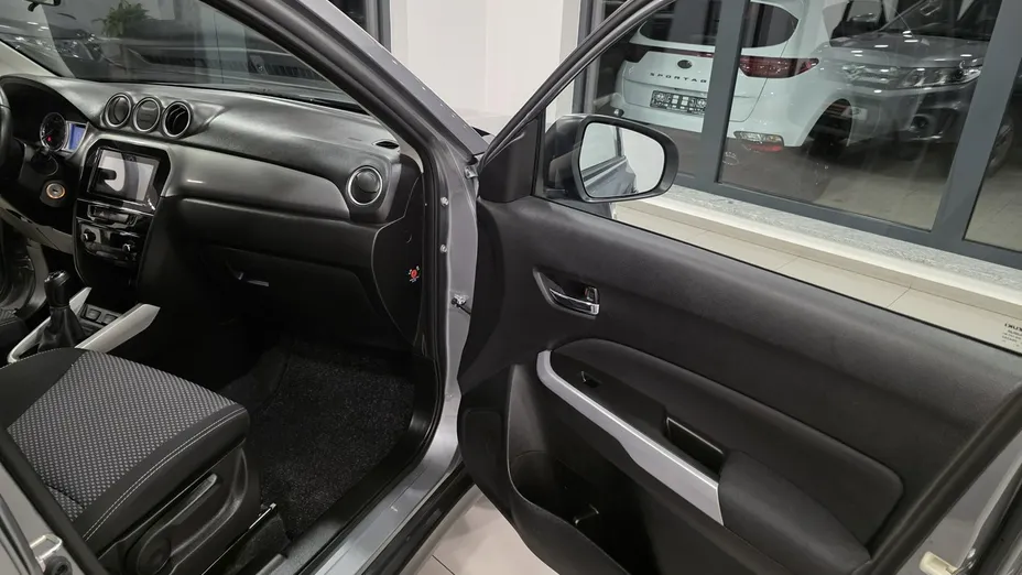 SUZUKI Vitara -