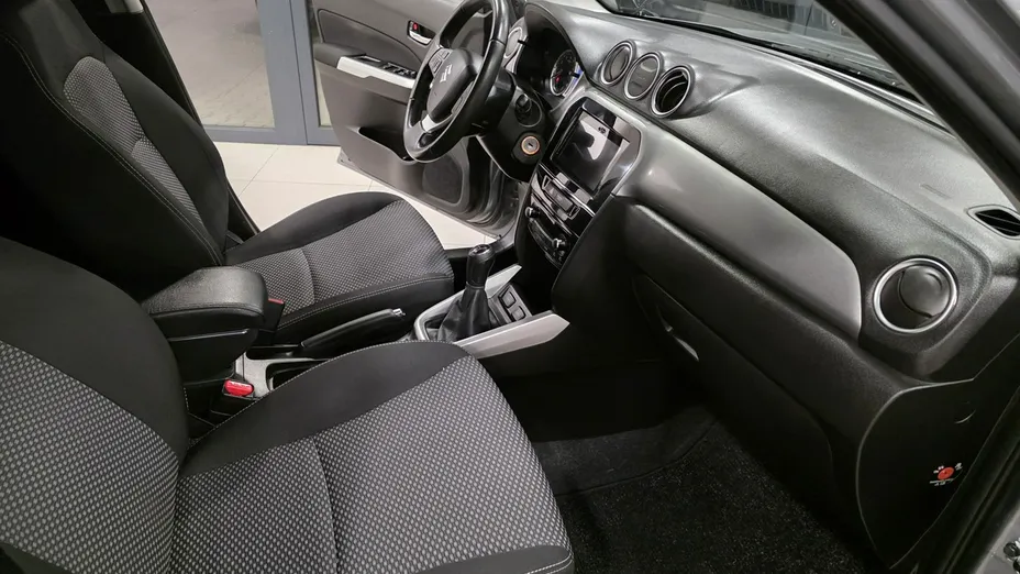 SUZUKI Vitara -