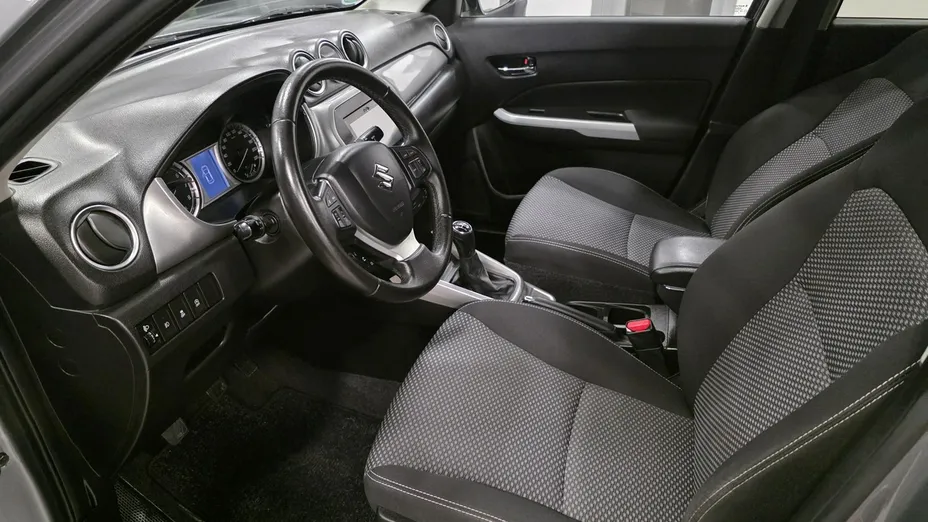 SUZUKI Vitara -