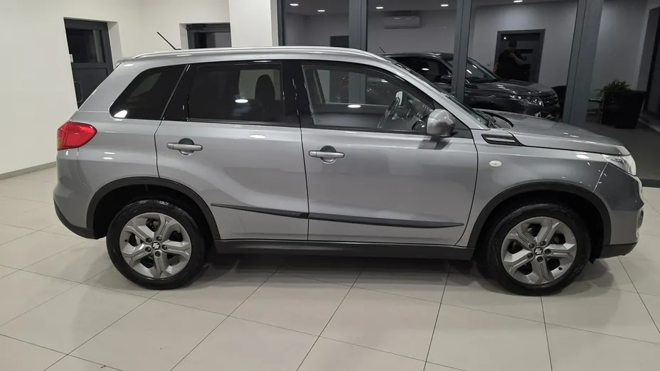 SUZUKI Vitara -