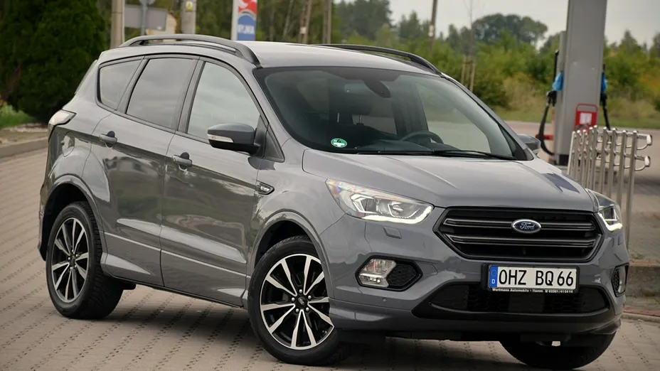 FORD Kuga -