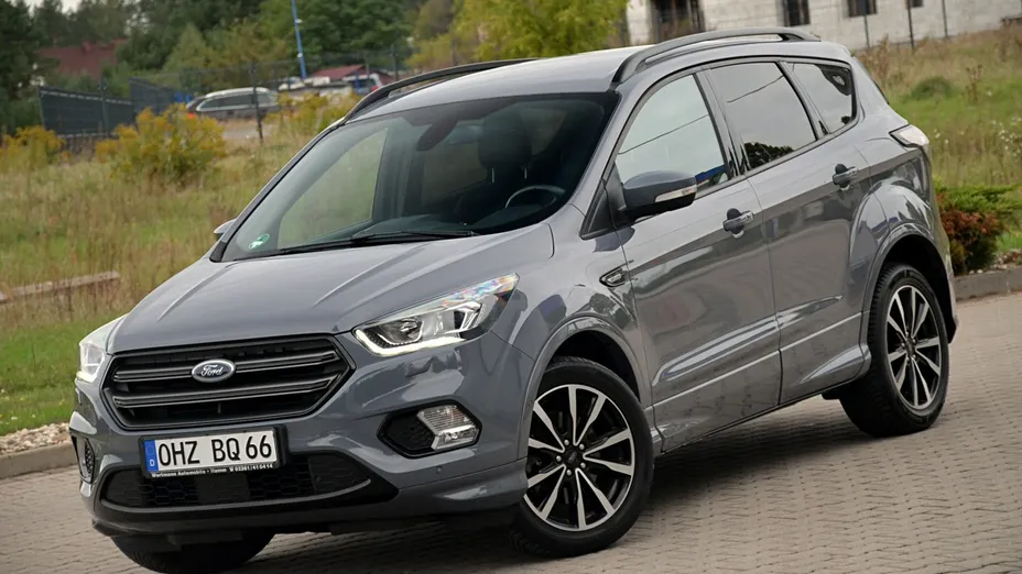FORD Kuga -