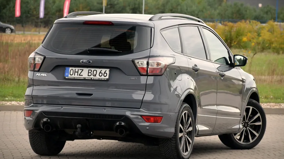 FORD Kuga -