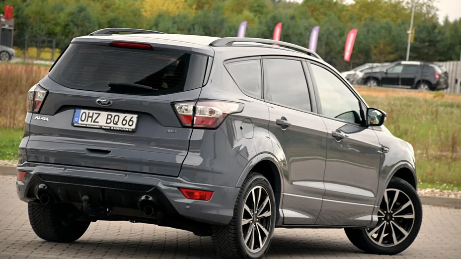 FORD Kuga -