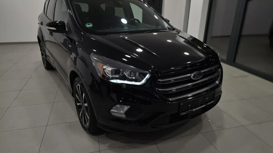 FORD Kuga -