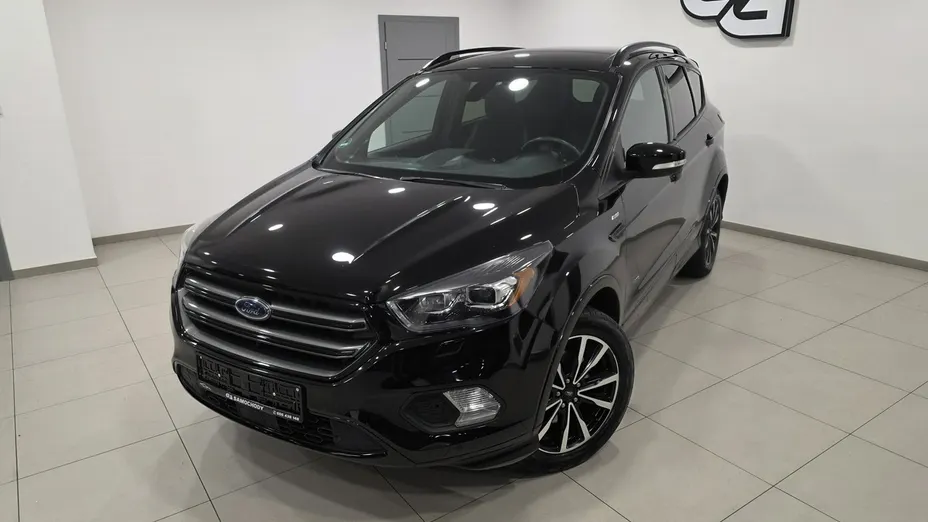 FORD Kuga -