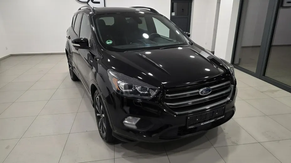 FORD Kuga -