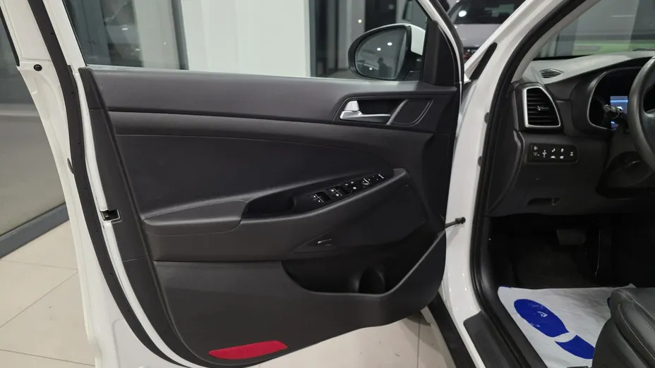 HYUNDAI Tucson -