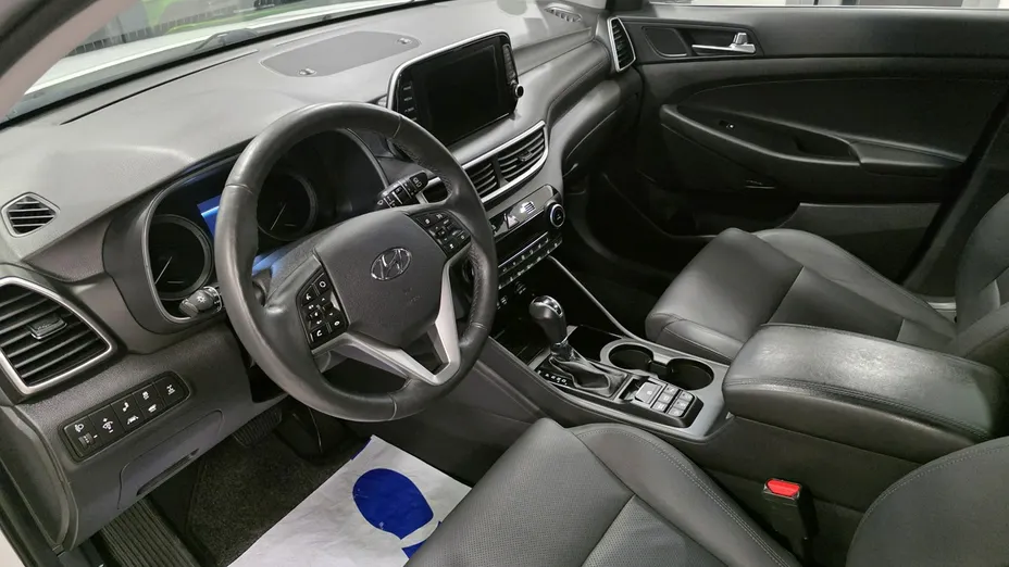 HYUNDAI Tucson -