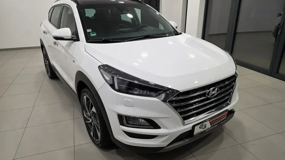 HYUNDAI Tucson -