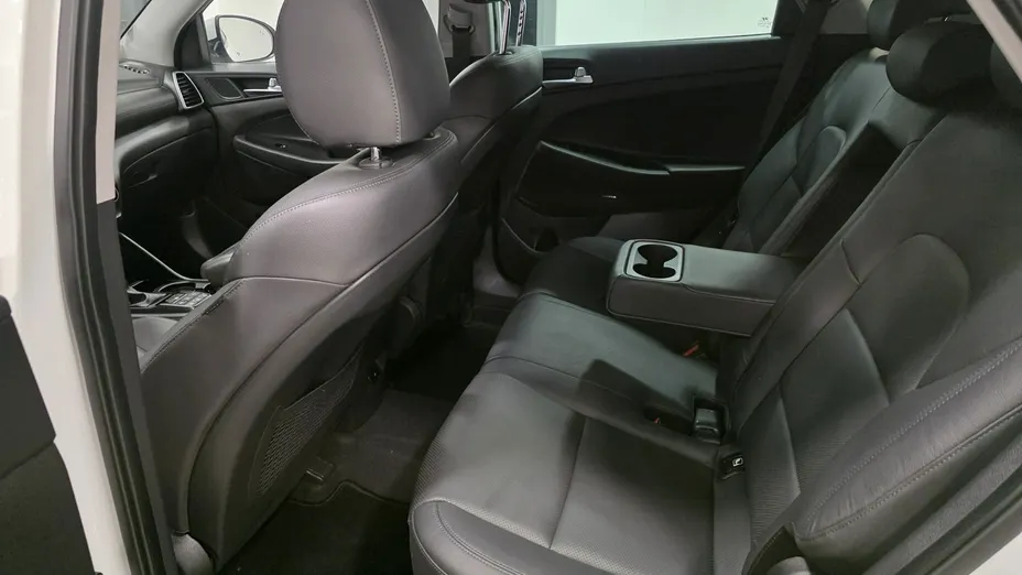 HYUNDAI Tucson -