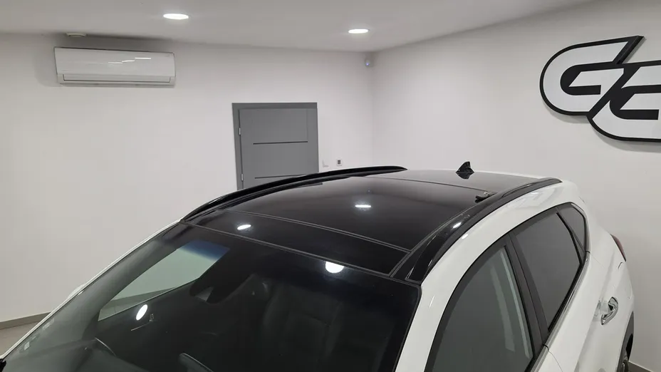 HYUNDAI Tucson -