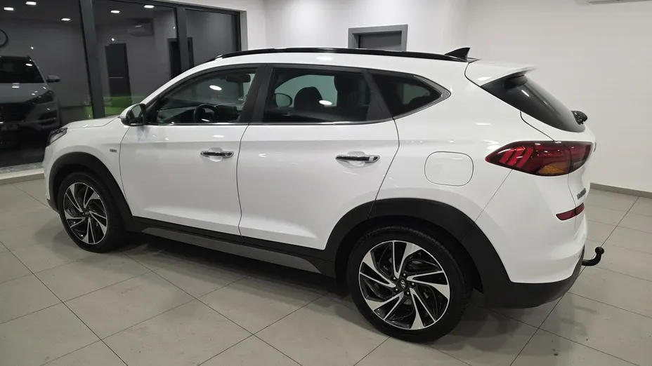 HYUNDAI Tucson -