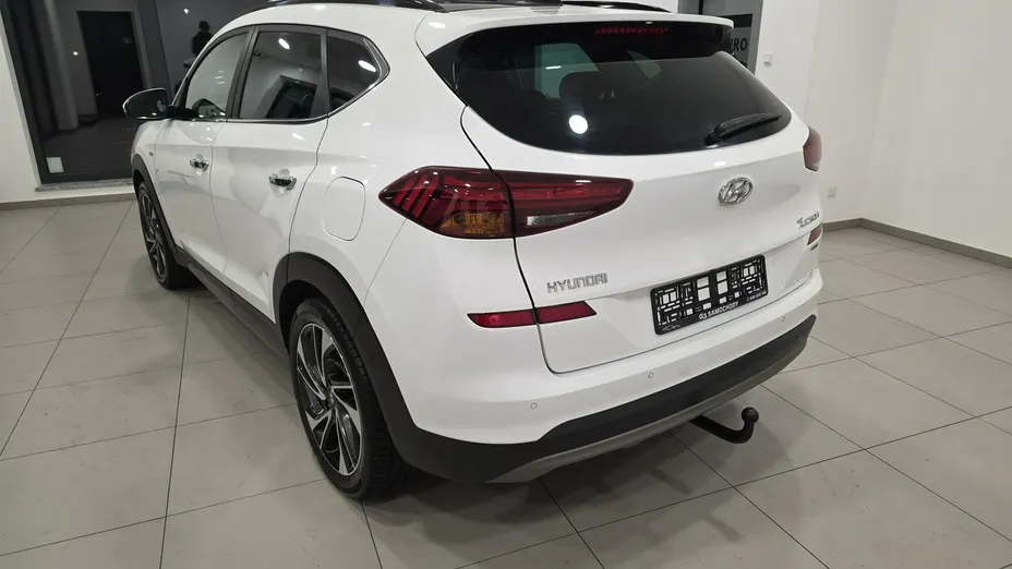HYUNDAI Tucson -