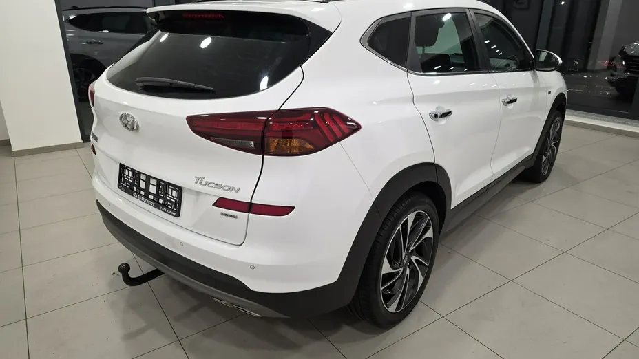 HYUNDAI Tucson -