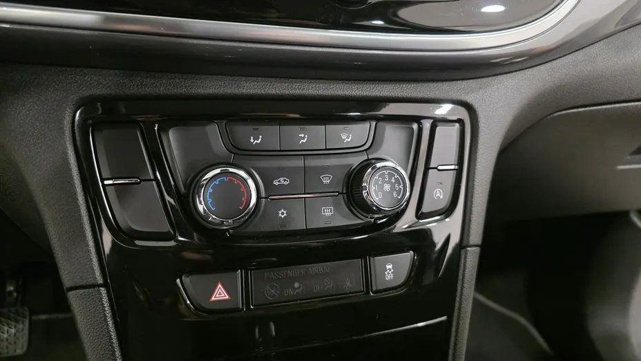 OPEL Mokka -