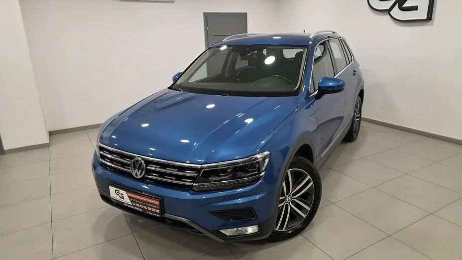VOLKSWAGEN Tiguan -