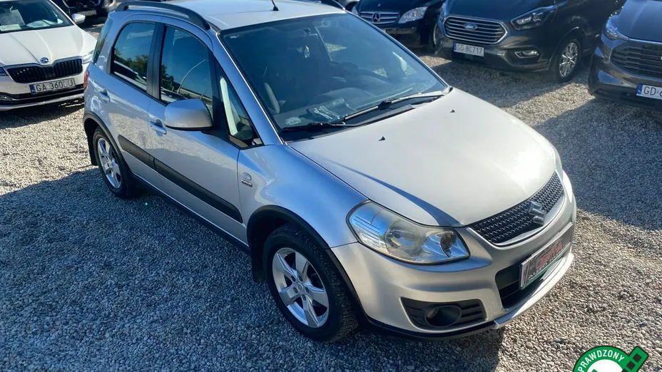 SUZUKI SX4 -