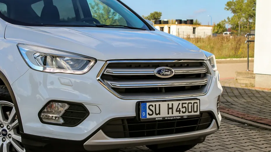 FORD Kuga -