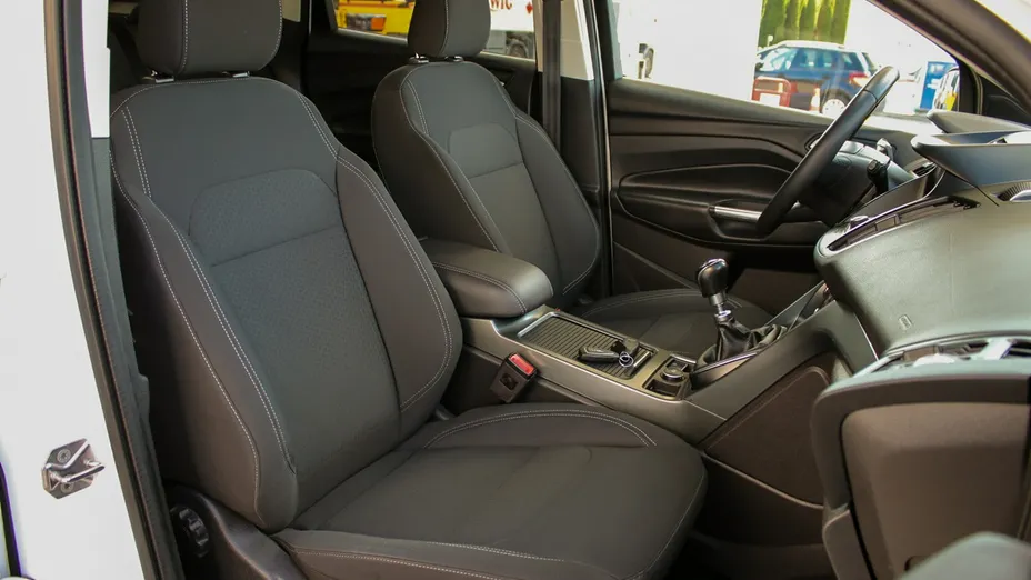 FORD Kuga -