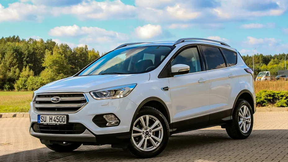 FORD Kuga -