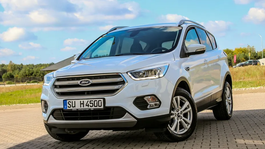 FORD Kuga -