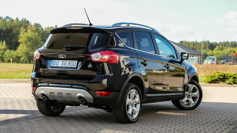FORD Kuga -